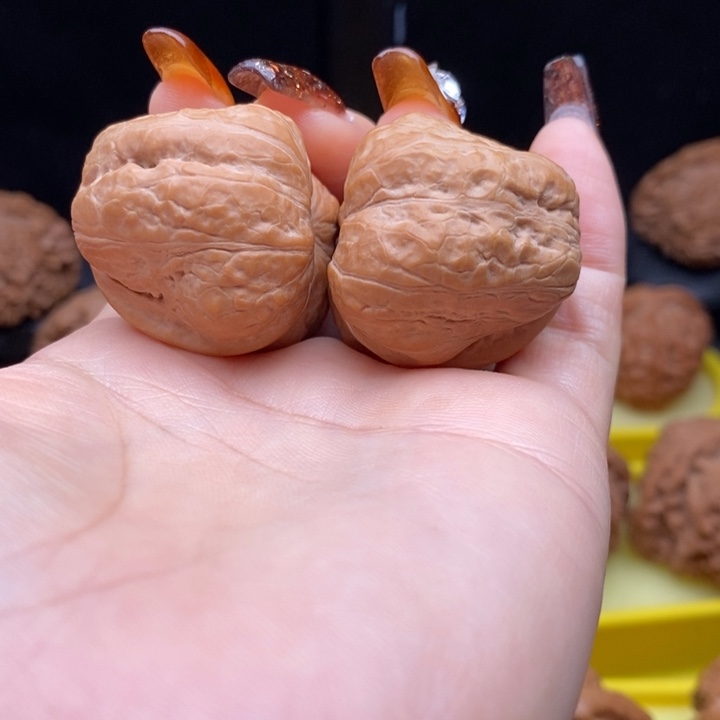 是***光把件文玩核桃玉蟾