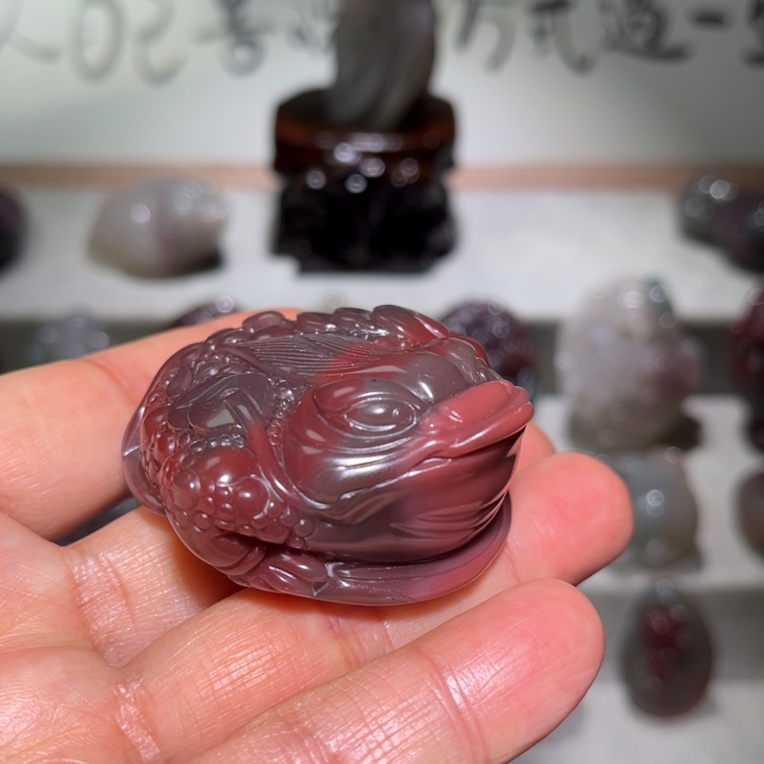 布***囊玛瑙/玉髓未镶嵌颈饰