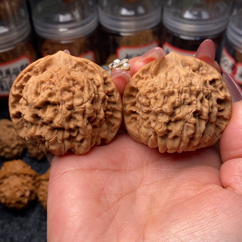 【闪购商品】文玩核桃把件49官帽……