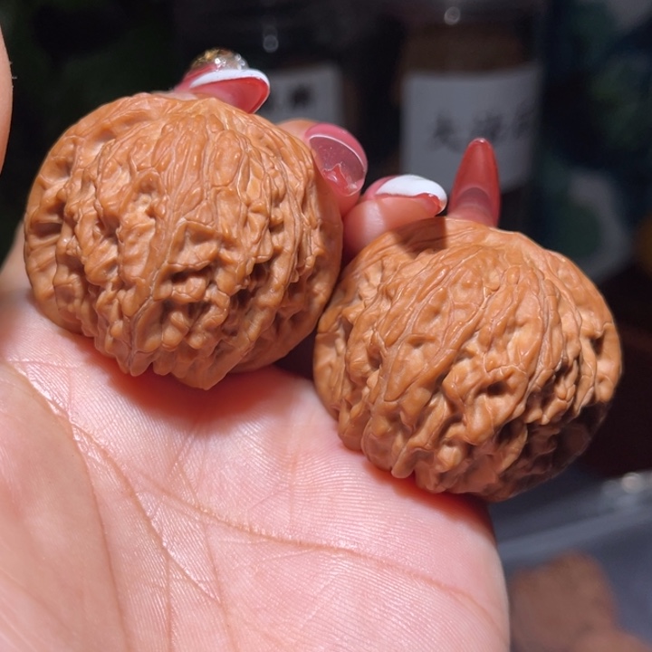 文玩核桃吊坠          40