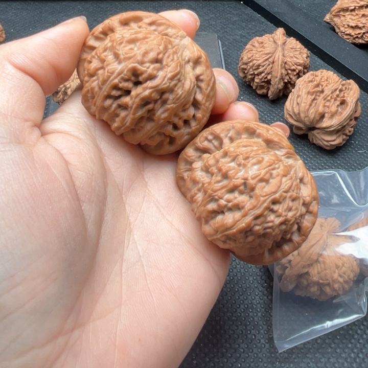 核桃手串/手链u****7白狮子46尺全品无修