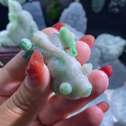 【闪购商品】颈饰未镶嵌翡翠鱼