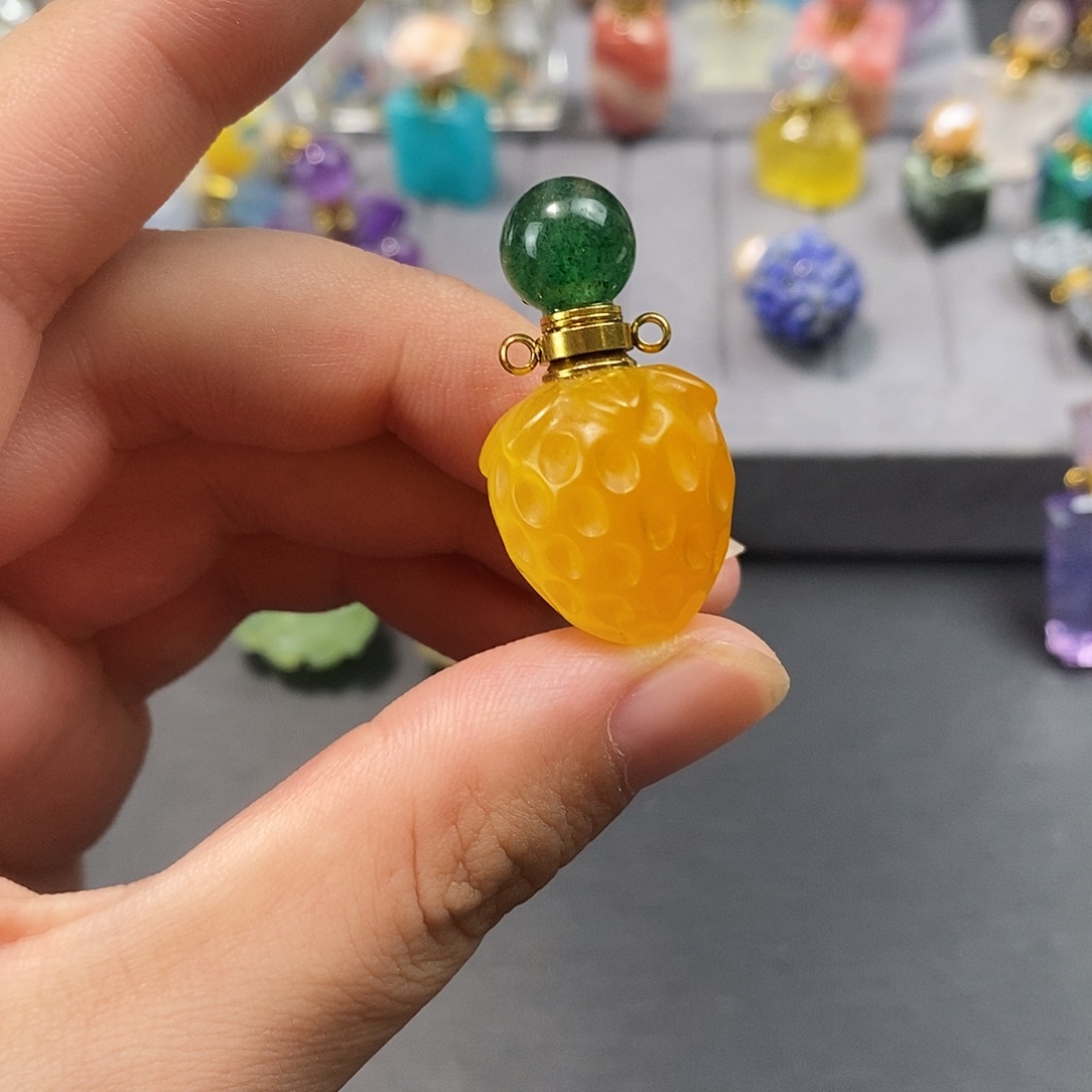 铁合金花岗石香水瓶