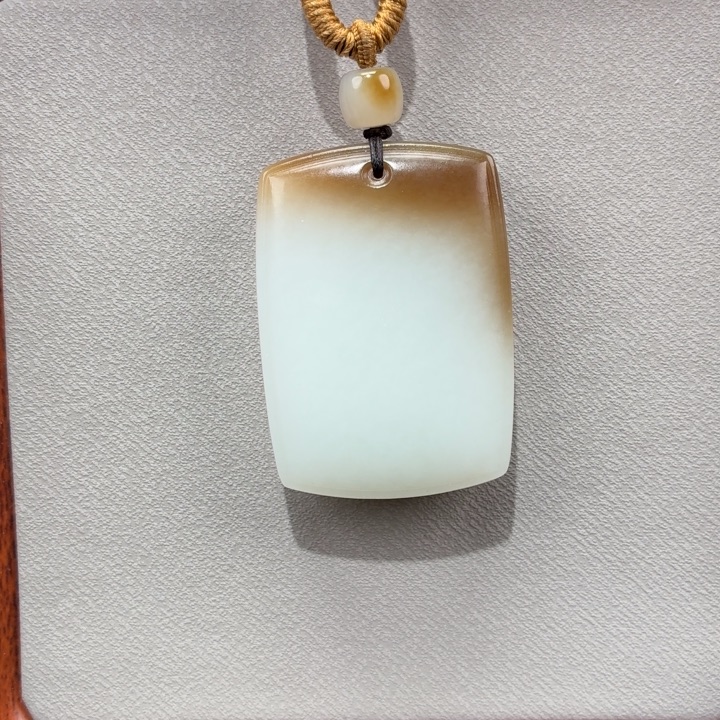 我***o和田玉未镶嵌颈饰