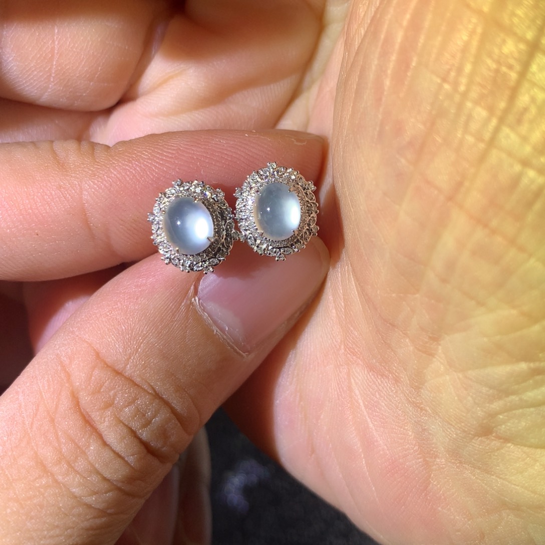 翡翠18K金镶嵌耳饰翡翠