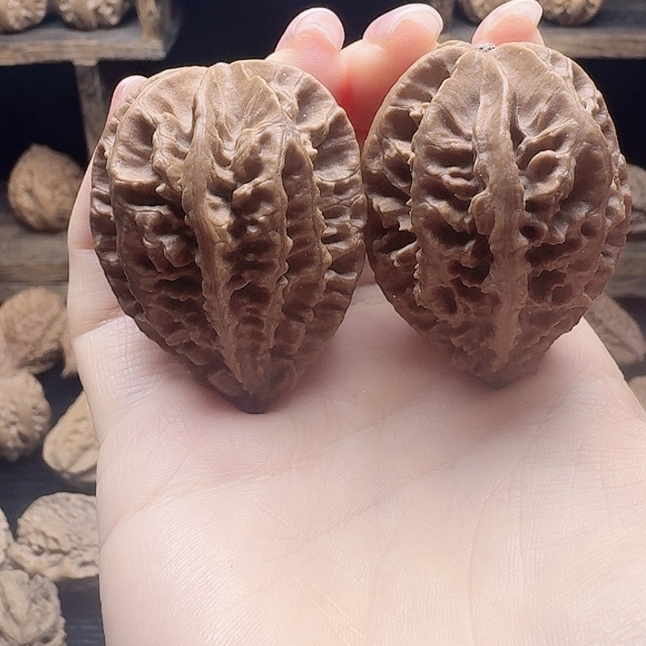 云***部吊坠桃核东北野生楸核桃5