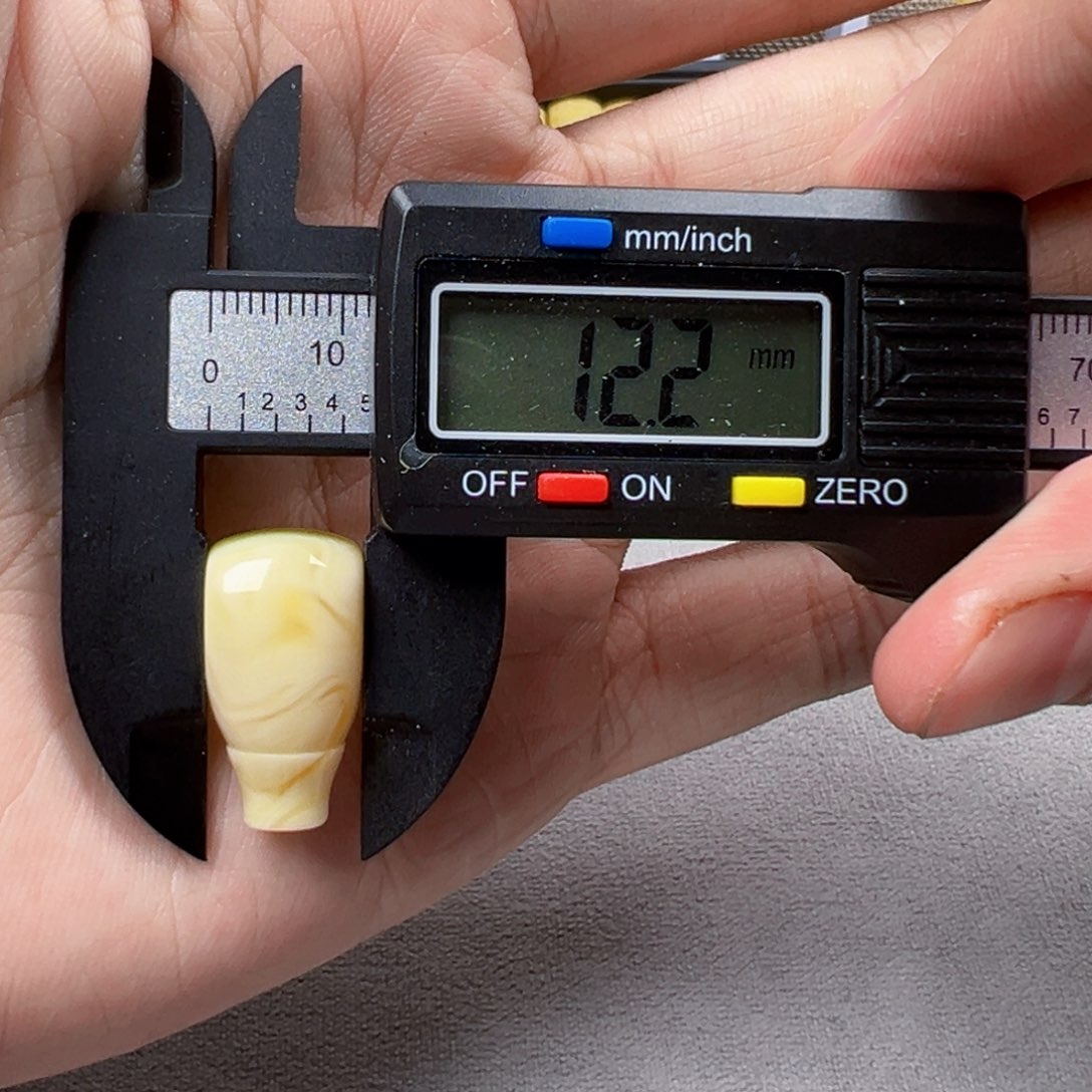 未镶嵌吊坠(不含链)蜜蜡