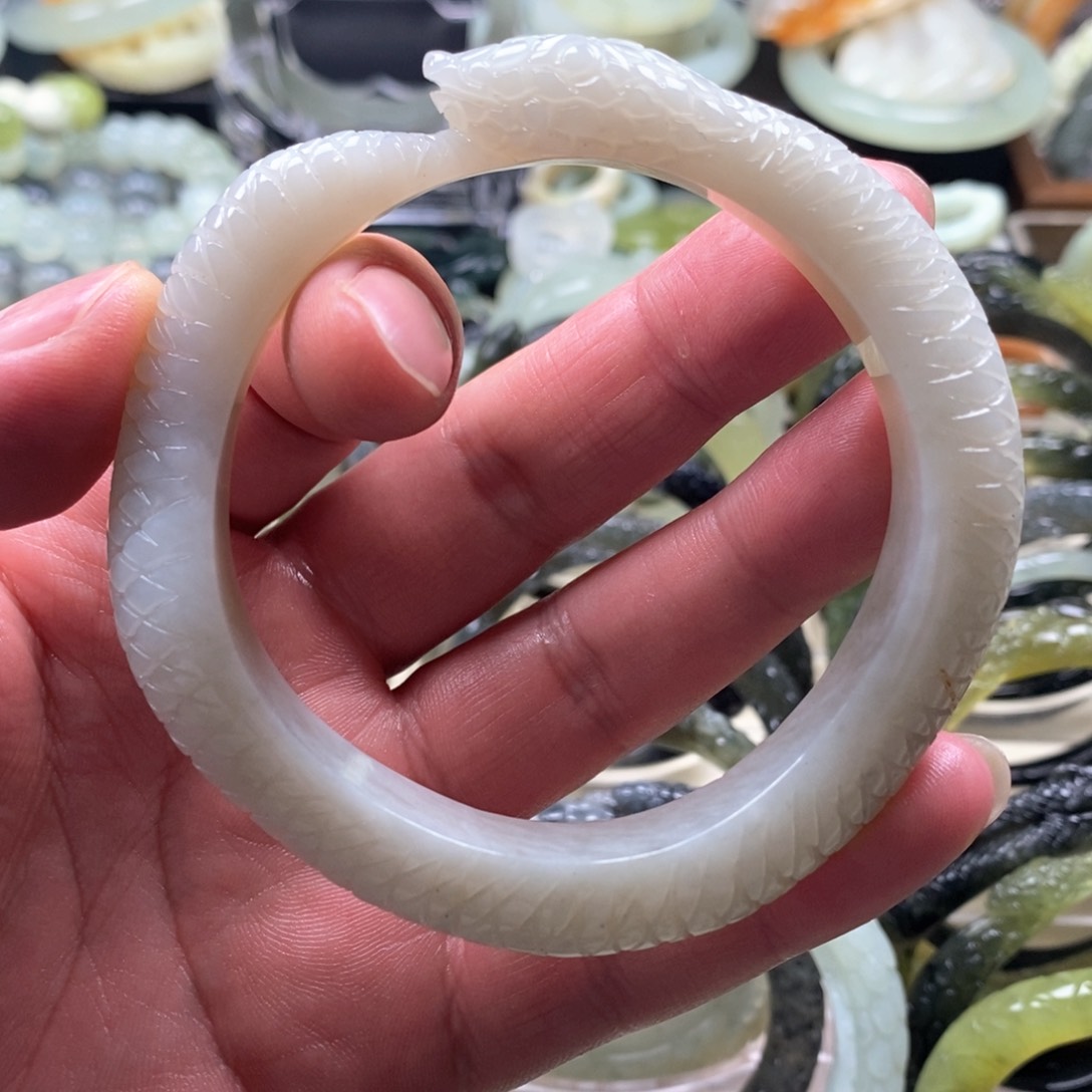 岫玉手镯未镶嵌琛*手镯