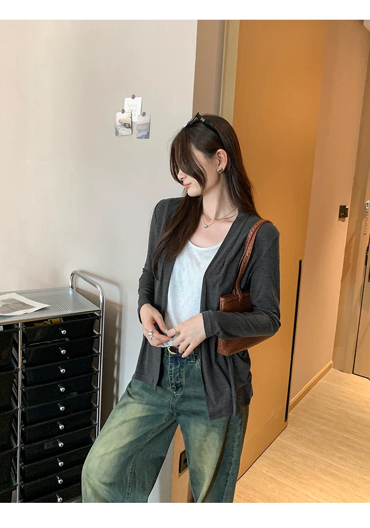 秋季超好看薄款防晒长袖开衫外套内搭白色吊带两件套AM2795