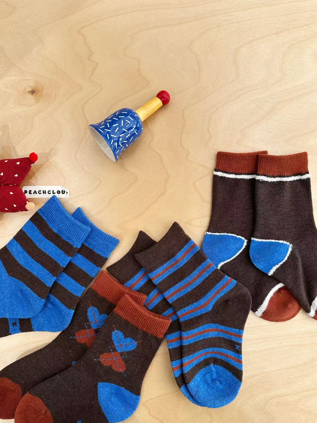 【秋冬上新】高品质儿童无骨中高筒棉袜优选链接