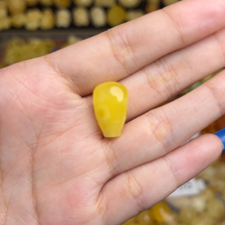 蜜蜡未镶嵌珠宝奇石-158-天然蜜蜡满蜡俏色三通