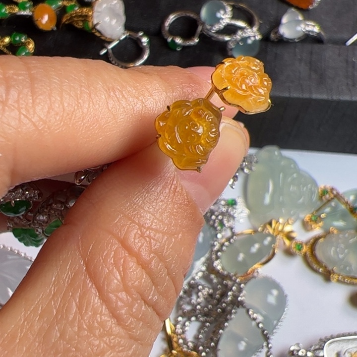 翡翠耳饰18K金镶嵌翡翠吊坠项链