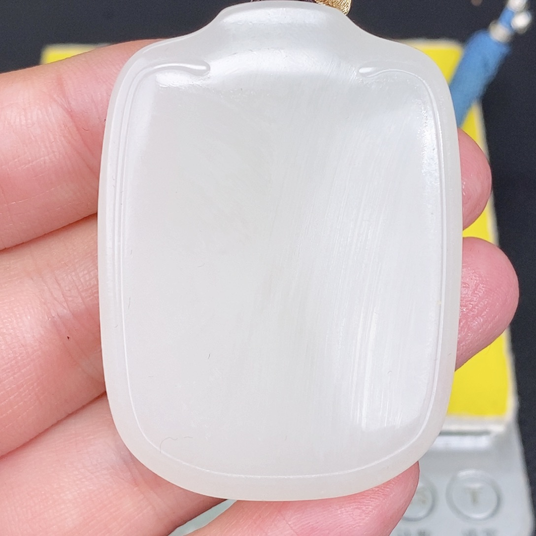 G***t颈饰未镶嵌和田玉