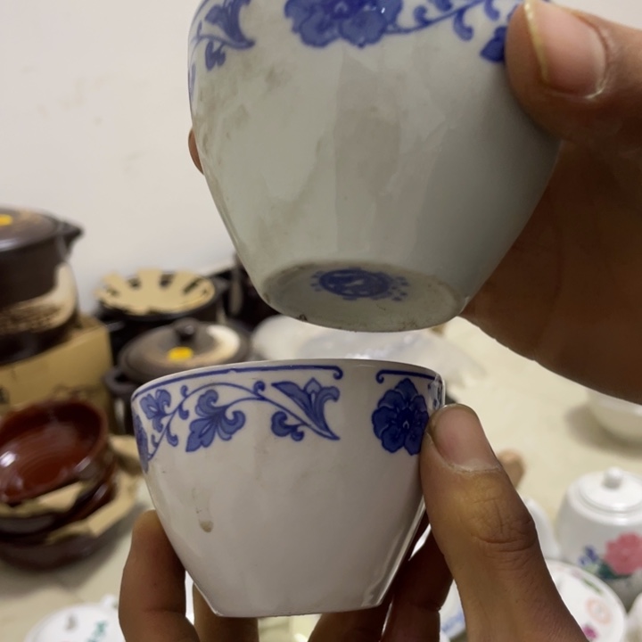 其他盘子碗摆件都有