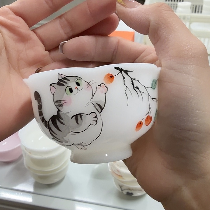 璞玉手绘釉上彩花瓣杯80猫咪戏