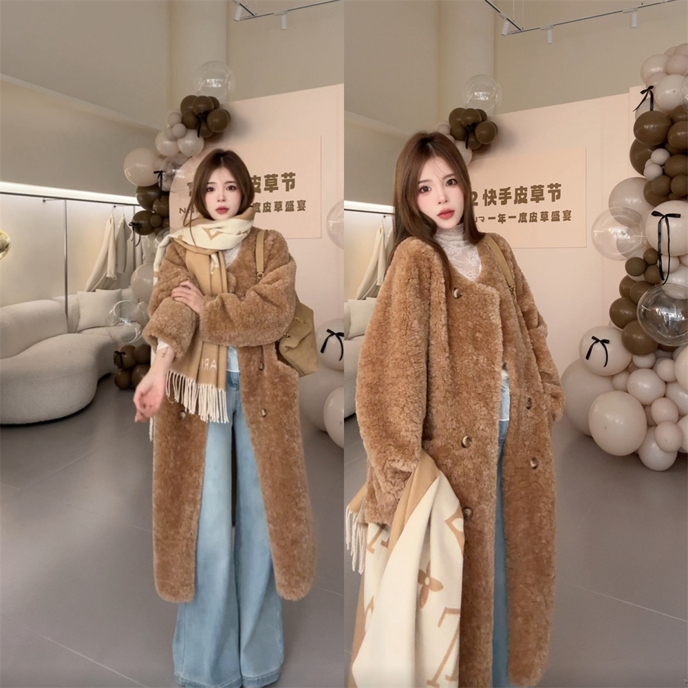 人造皮草 NN CHIC. 新款自制2024 圆领两粒系扣长款皮草外套