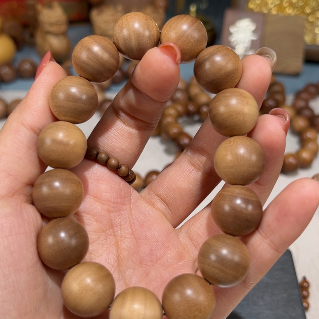 ㅤ****檀香木手串/手链全品1.5单圈，清厂价