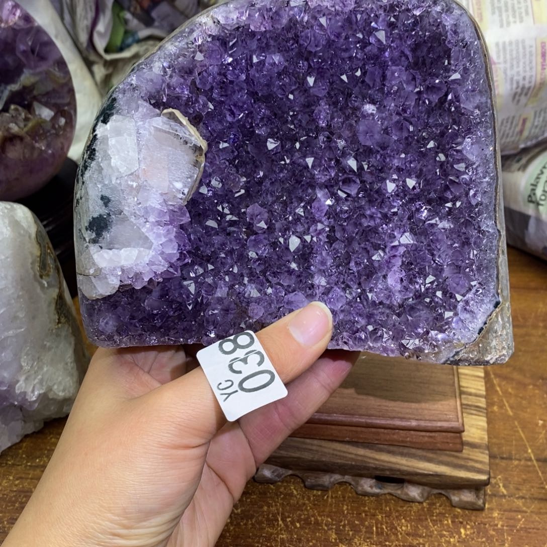 水晶大型摆件（非配饰）未镶嵌