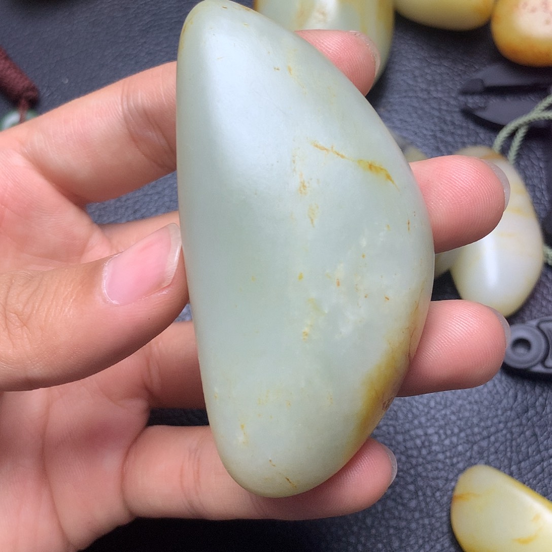 欧***阳和田玉未镶嵌挂件