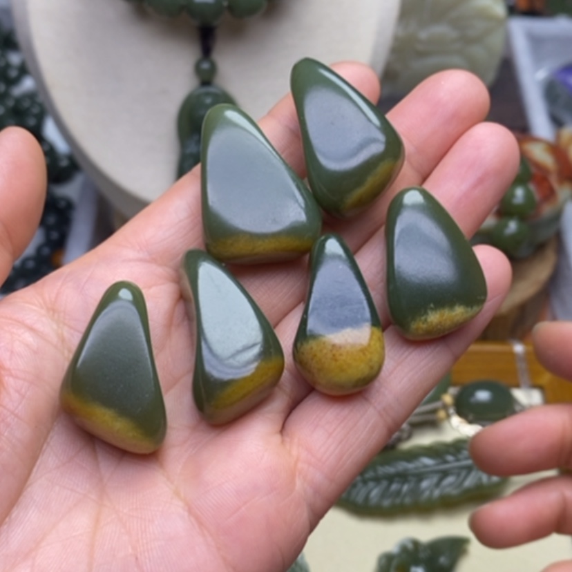 【闪购商品】未镶嵌和田玉挂件梦