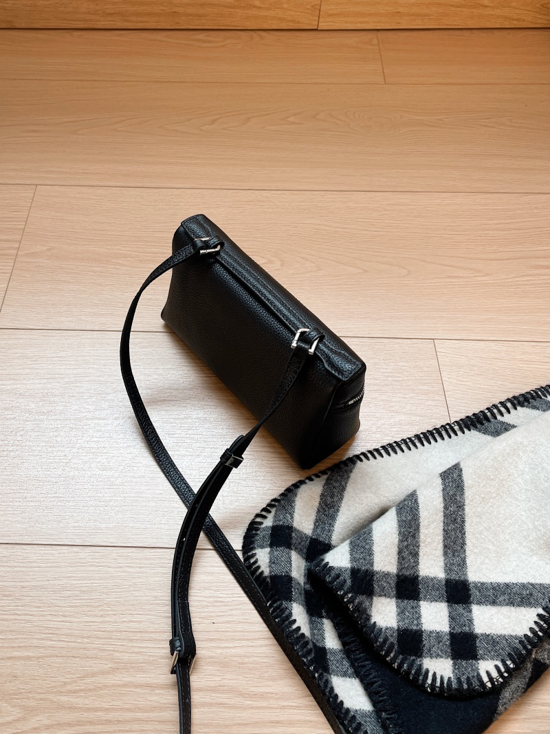 【王小姐】通勤进口皮 “饭盒包”手提斜挎包 小方包