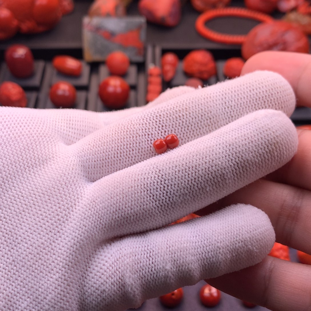 南红玛瑙未镶嵌川料原矿满色满肉老型对珠4mm+