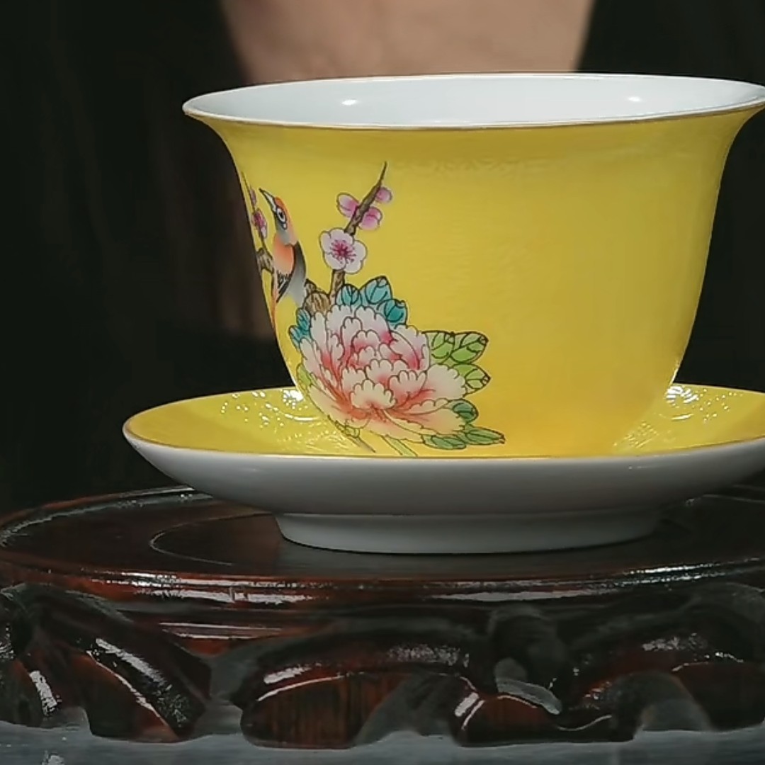 M柠檬黄釉粉彩花鸟纹三才盖碗