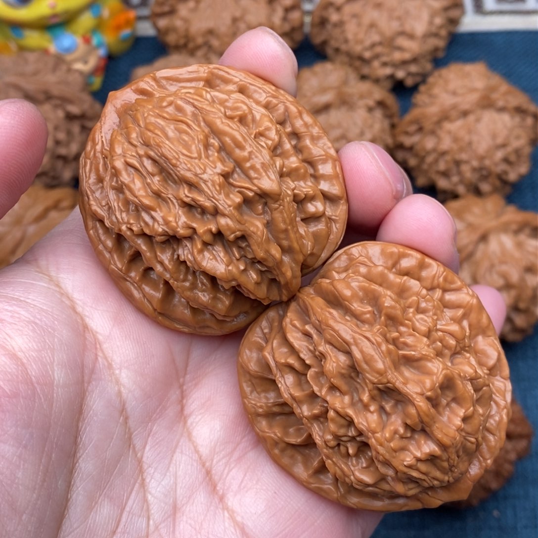 文玩核桃把件小***士43精品麦穗虎头