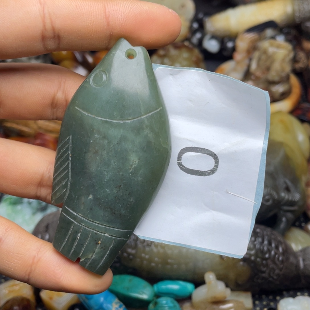 和田玉（糖玉）未镶嵌挂件