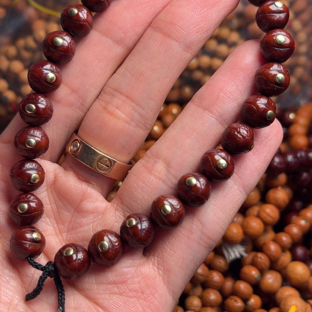 吊坠猴头核桃m**i猴头