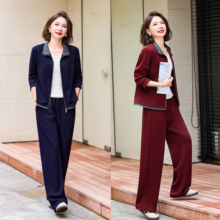 中年妈妈秋季休闲连帽套装洋气外套2025上衣中老年春秋运动服套装