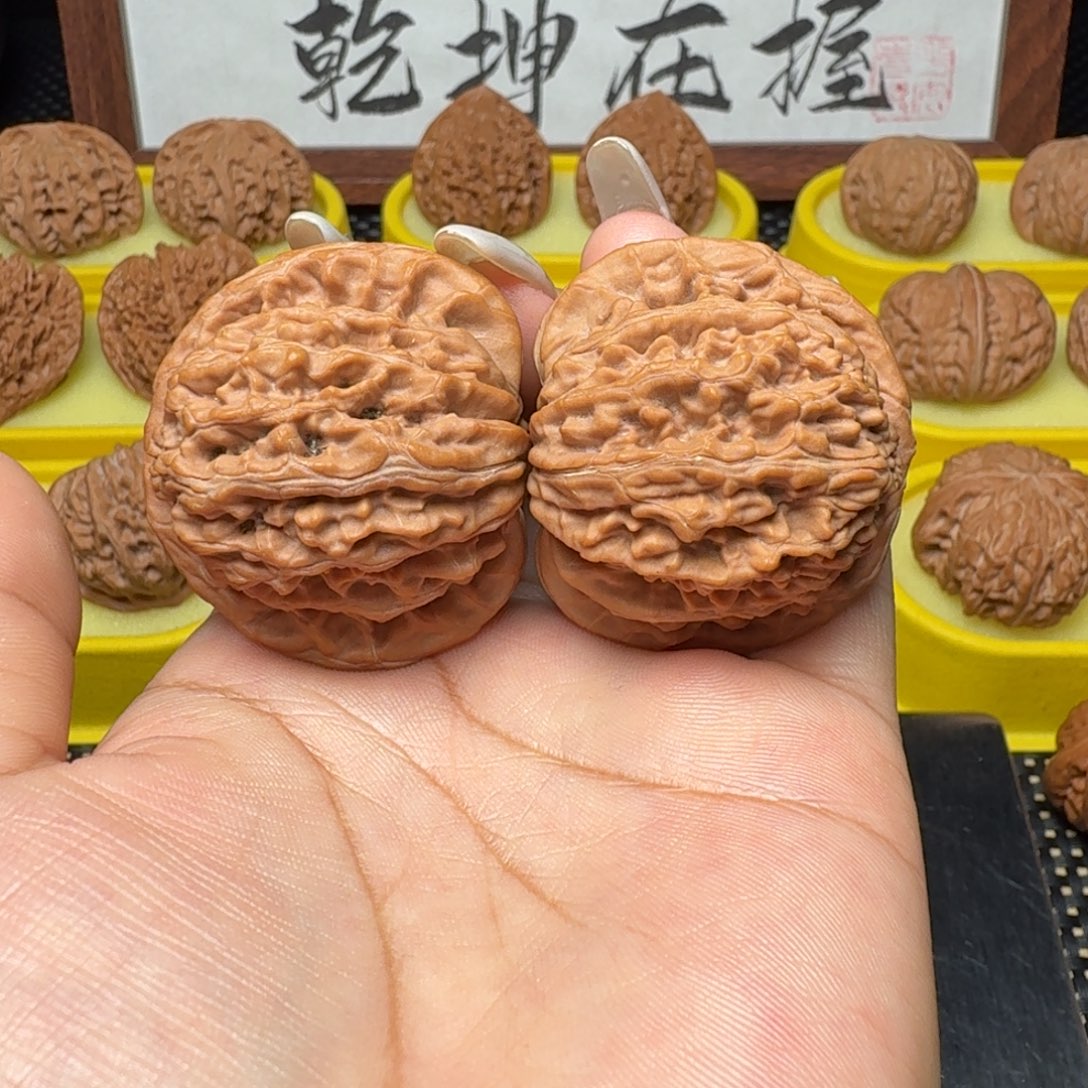 吊坠文玩核桃42四座楼45克➕