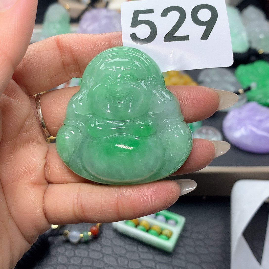 翡翠吊坠(赠链)未镶嵌