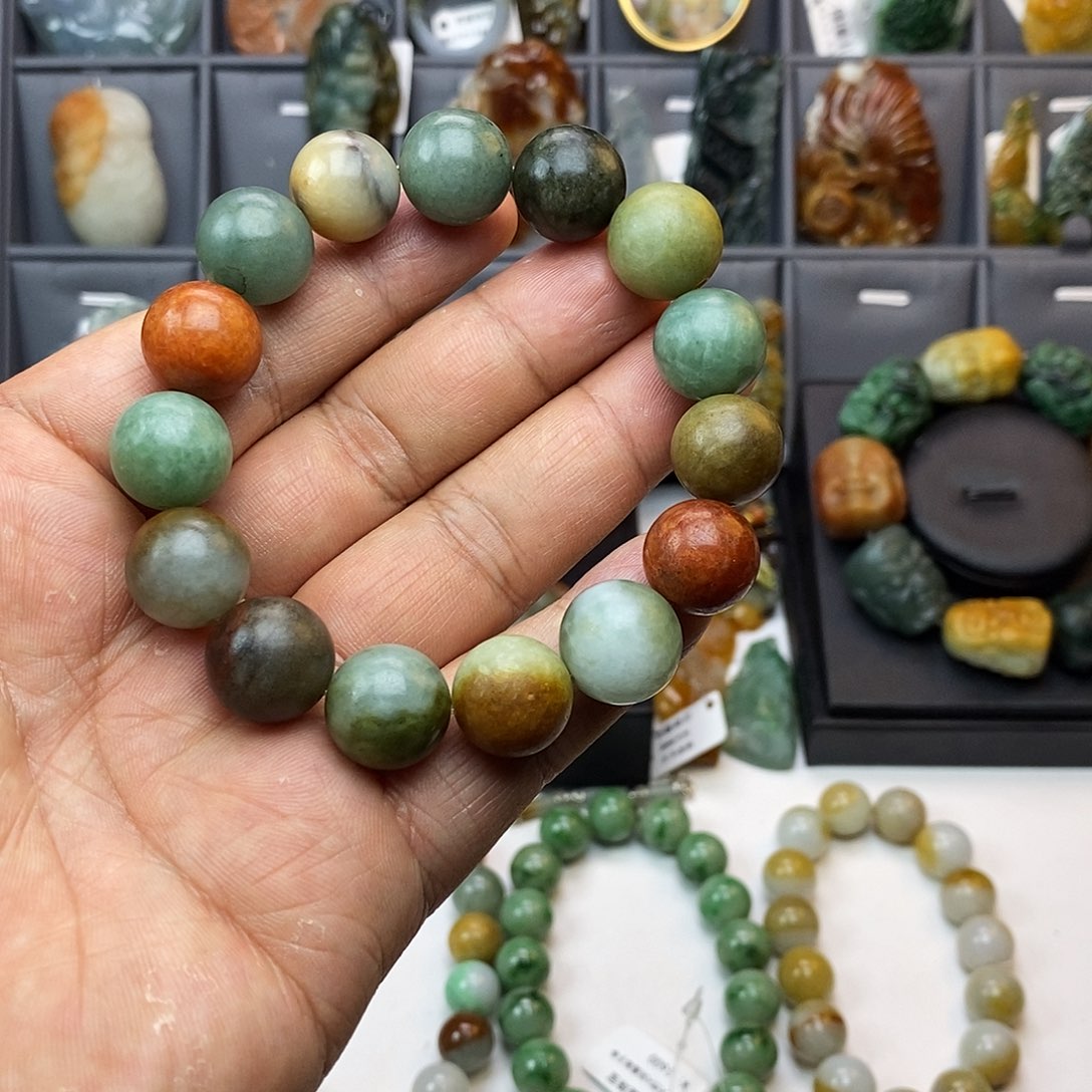 翡翠手串未镶嵌多宝