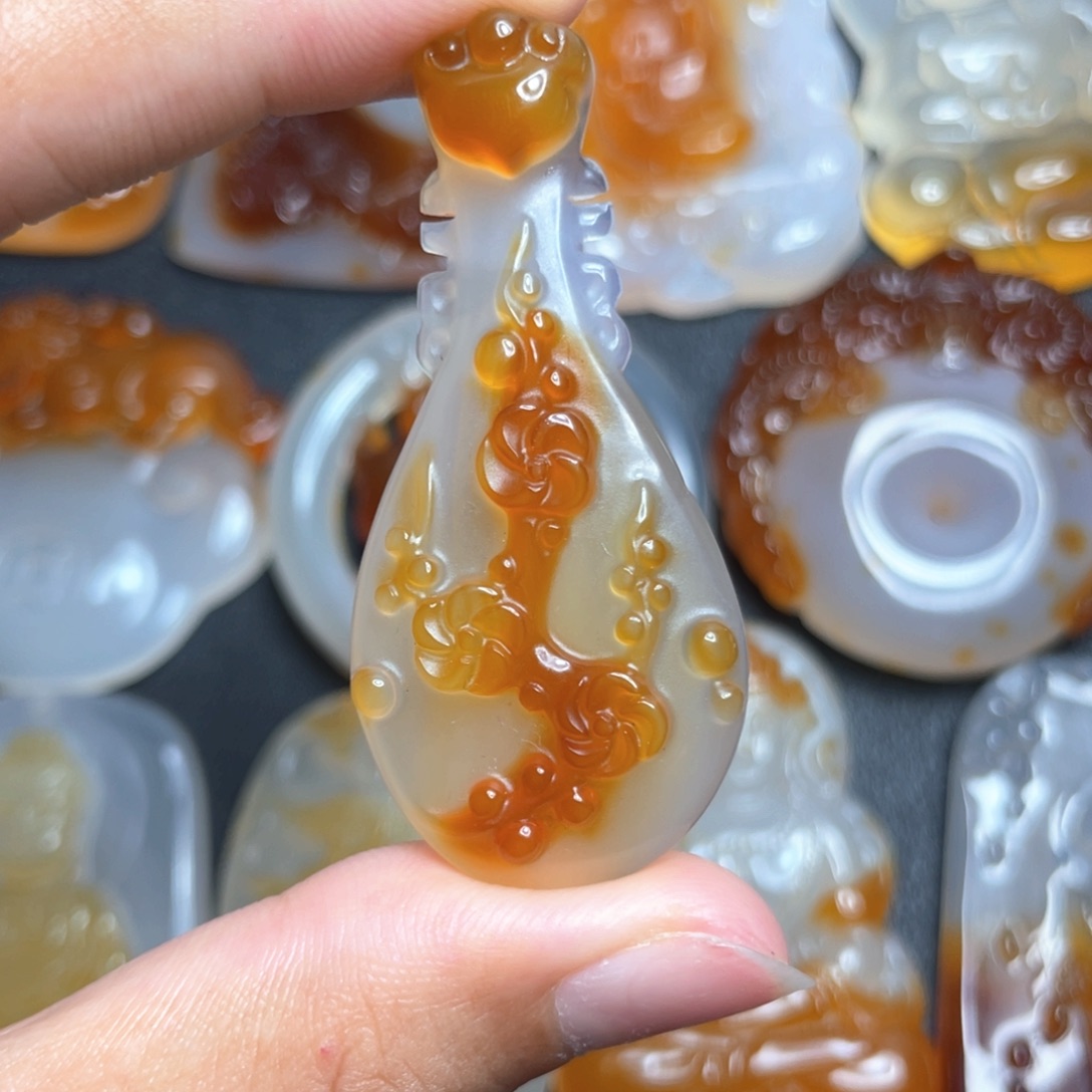 未镶嵌颈饰玛瑙/玉髓