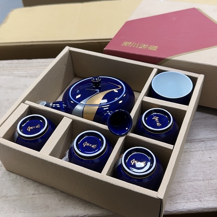 瓷片哈哈哈哈哈哈哈哈