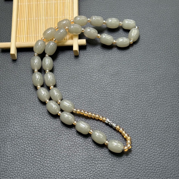 甄选烟灰色黑冰玉石项链 150