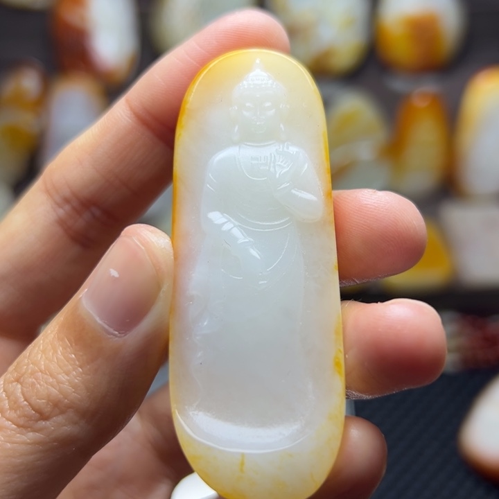 和田玉未镶嵌颈饰