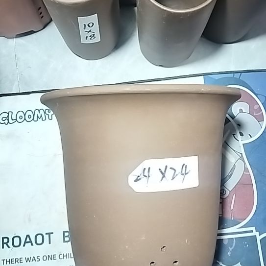紫砂特大金钟一个