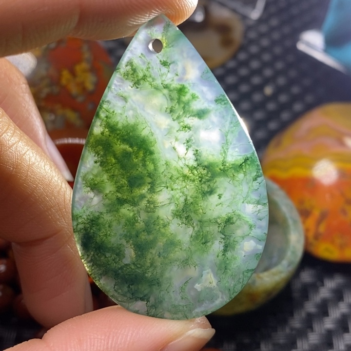 玛瑙/玉髓颈饰未镶嵌