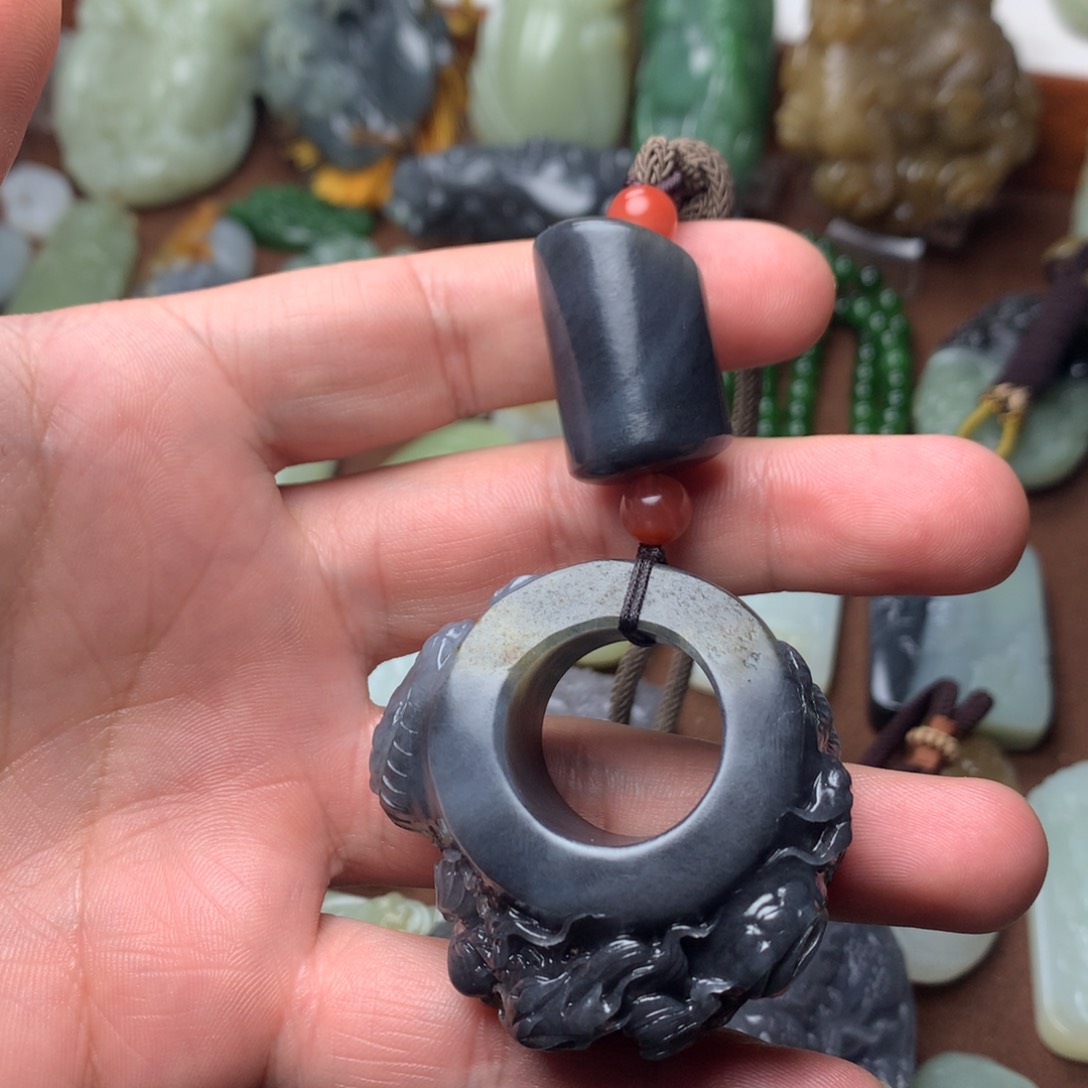 和田玉挂件未镶嵌枕*