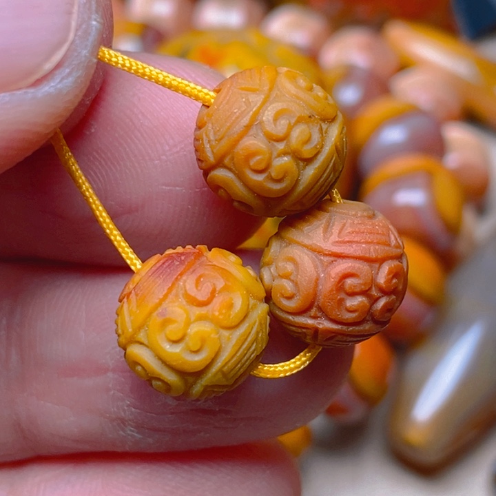 清***香玛瑙/玉髓未镶嵌珠子