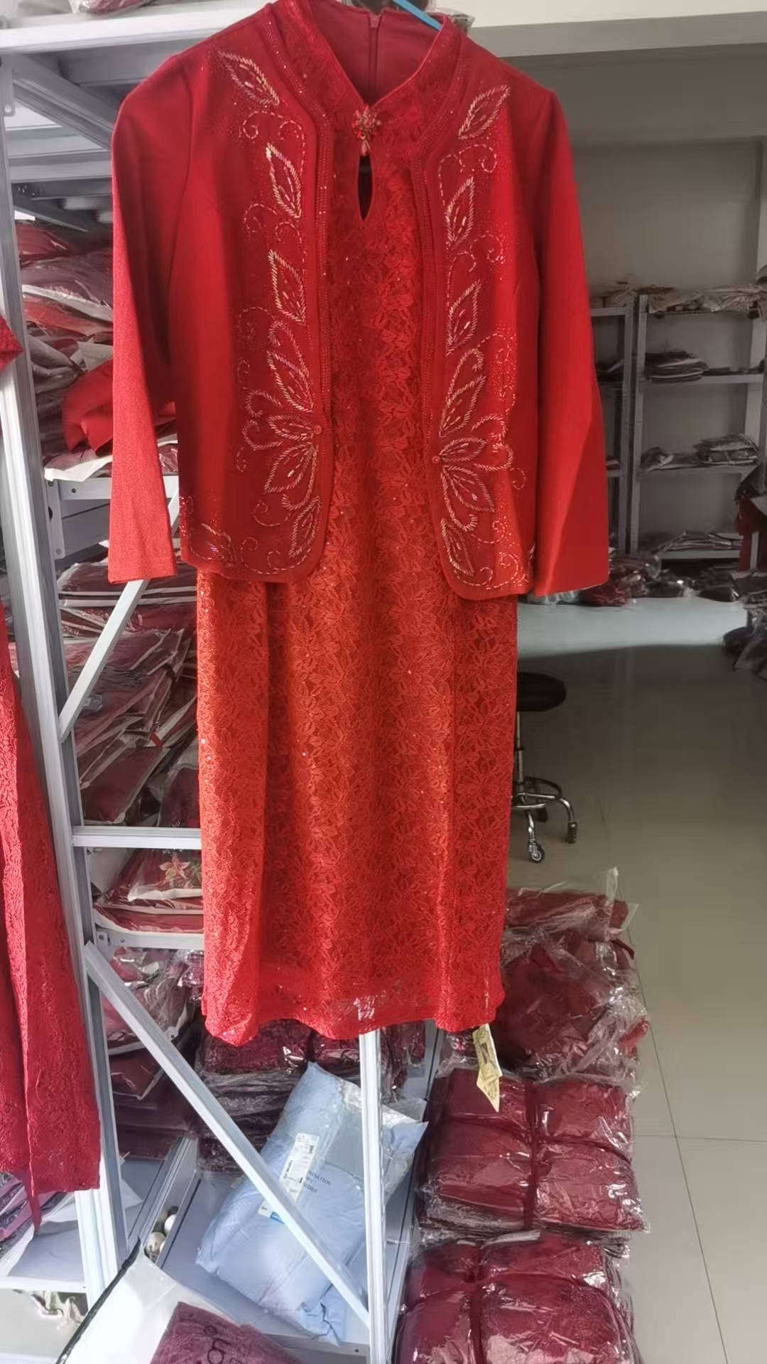 重工串珠蕾丝坎袖两件套