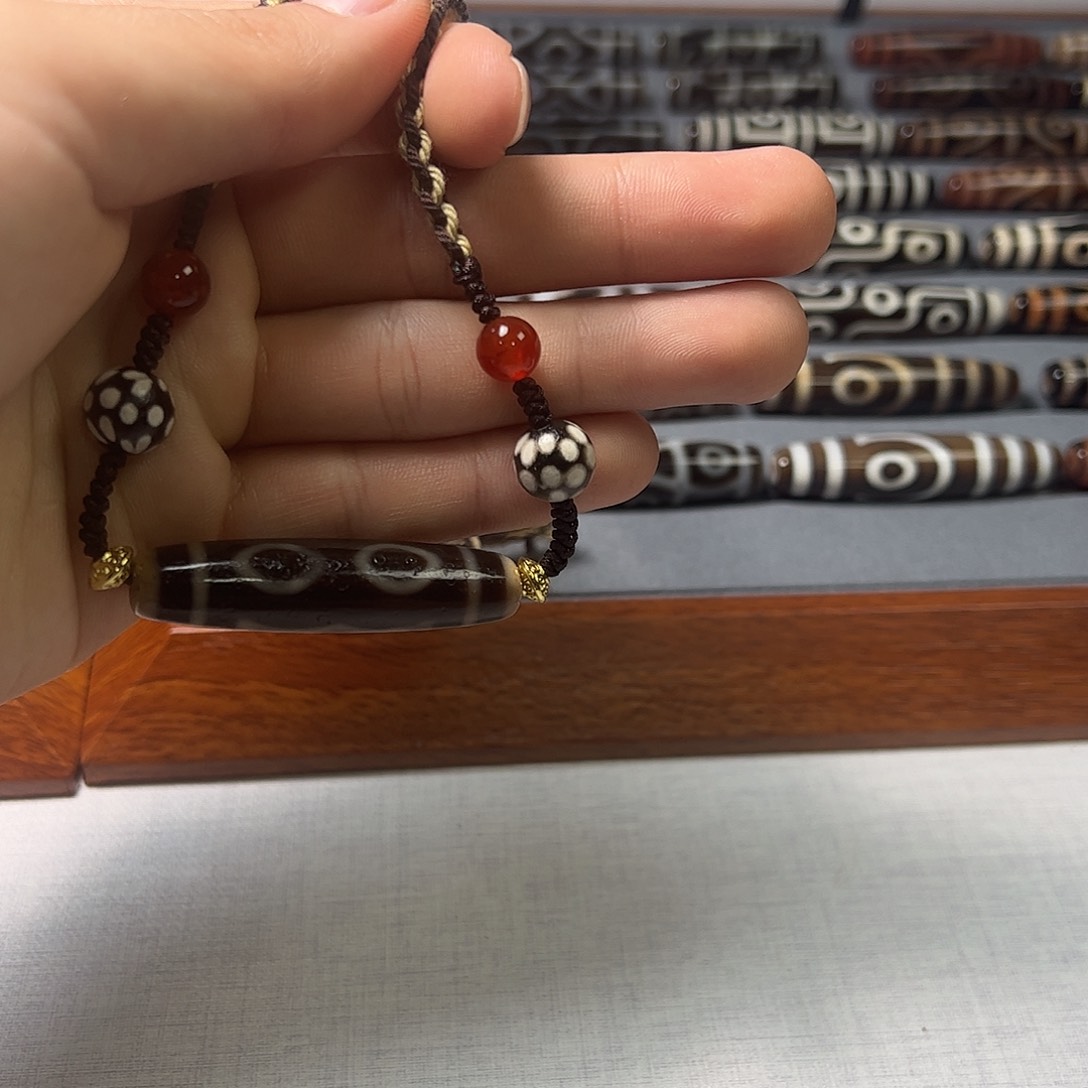 玛瑙/玉髓颈饰合金