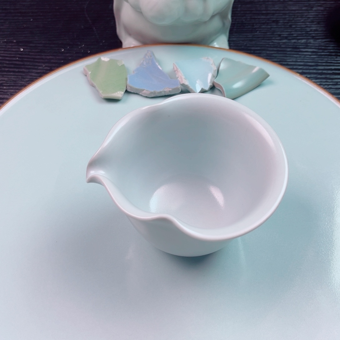 瓷片田*生不计成本交个朋友