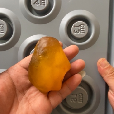 蜜蜡珠宝奇石未镶嵌心**成天然原矿蜜蜡原石定制