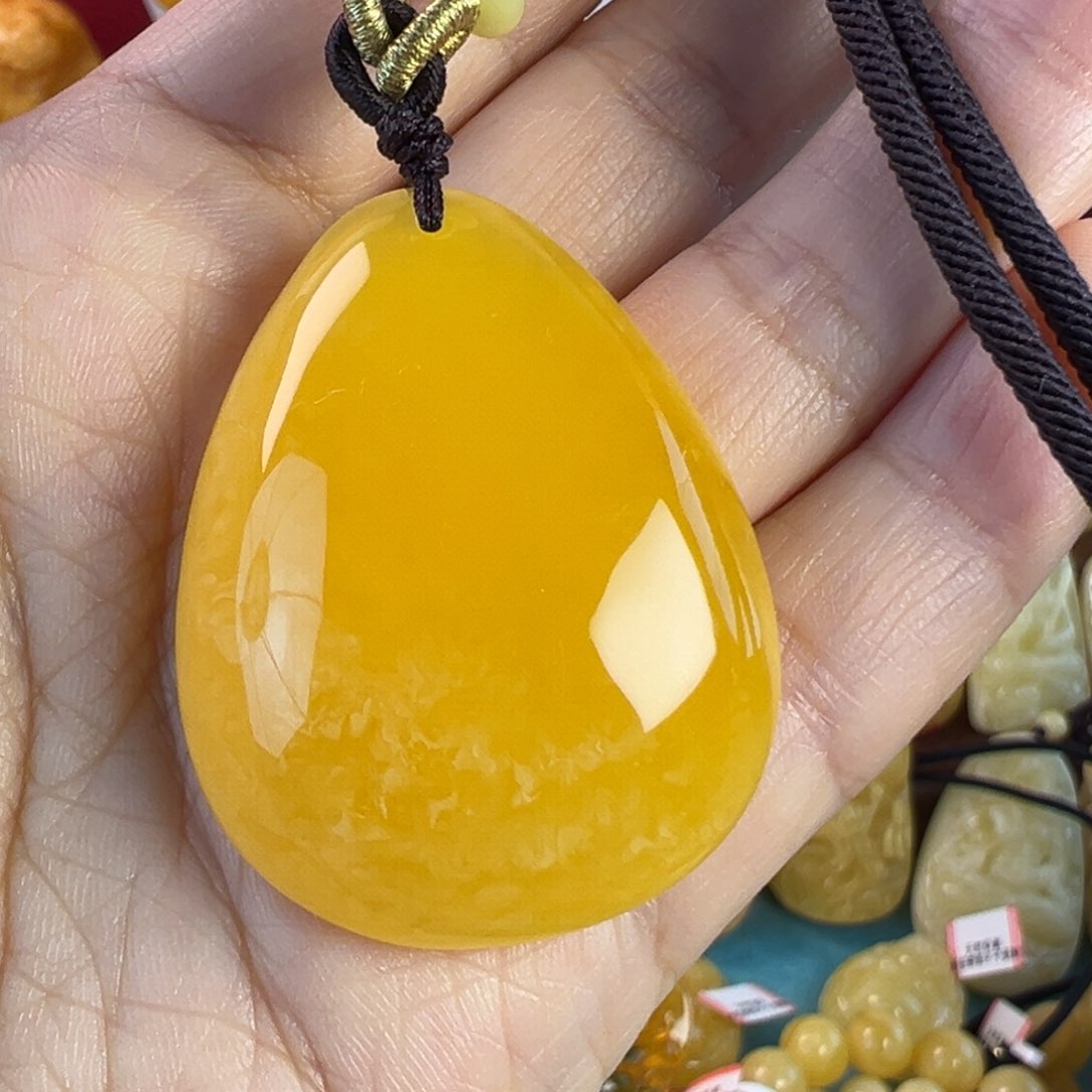 蜜蜡吊坠(赠链)未镶嵌