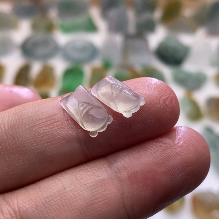 定制翡翠未镶嵌翡翠耳钉