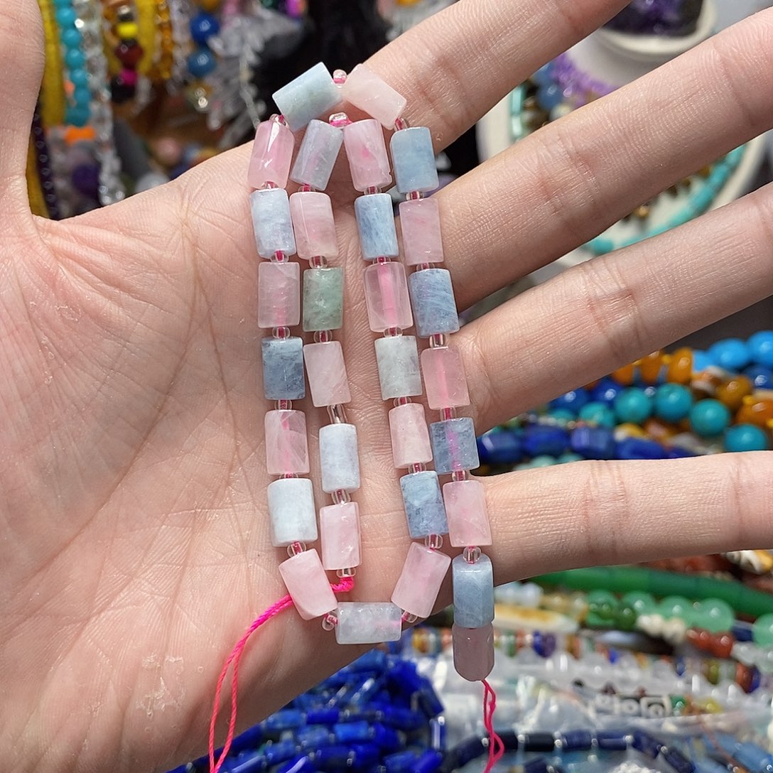 石英质玉未镶嵌，马粉➕海蓝宝柱子7mm一条，