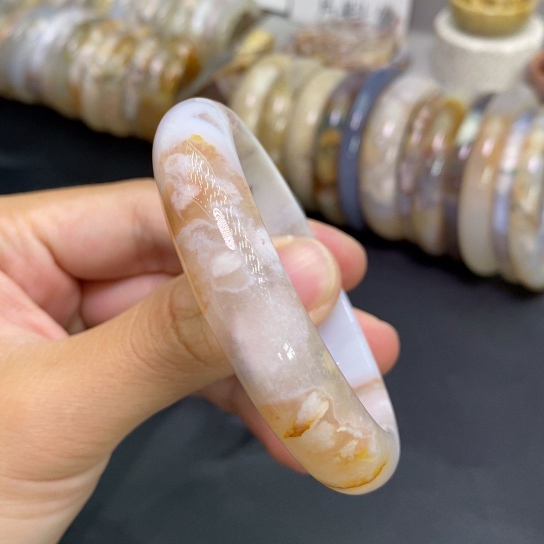 玛瑙/玉髓未镶嵌手镯